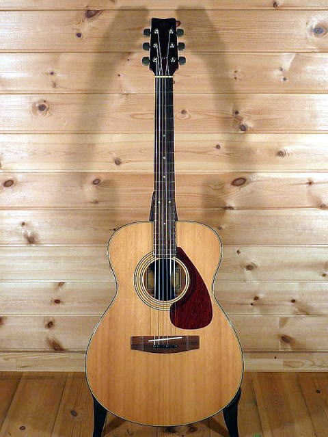 YAMAHA FG-130 '70s1.jpg